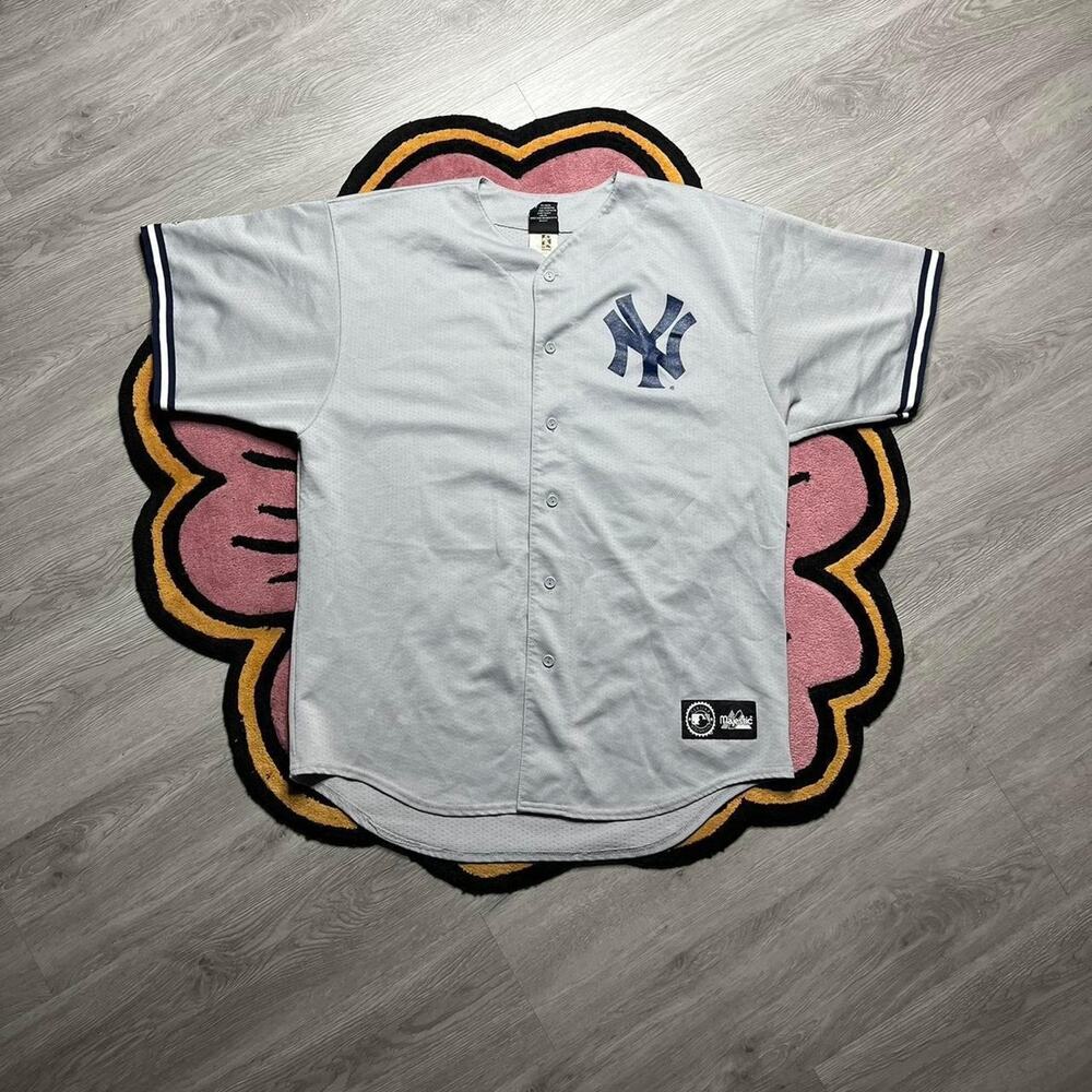 Vintage 90’s Majestic New York Yankees Adrian Hernandez MLB Jersey Size XL Grey
